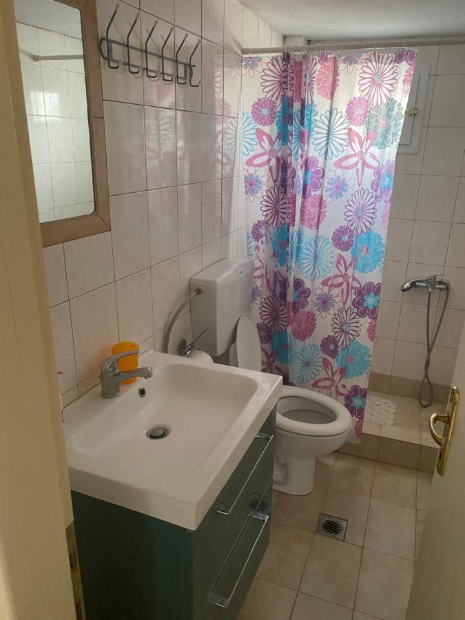 Kelesi Apartments Nea Kallikrateia Eksteriør billede