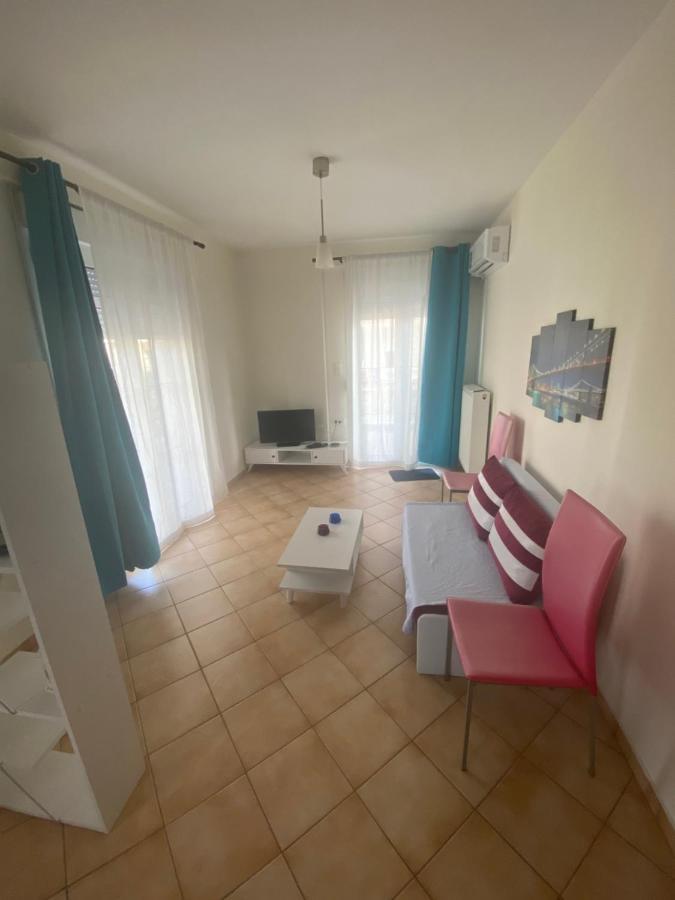 Kelesi Apartments Nea Kallikrateia Eksteriør billede