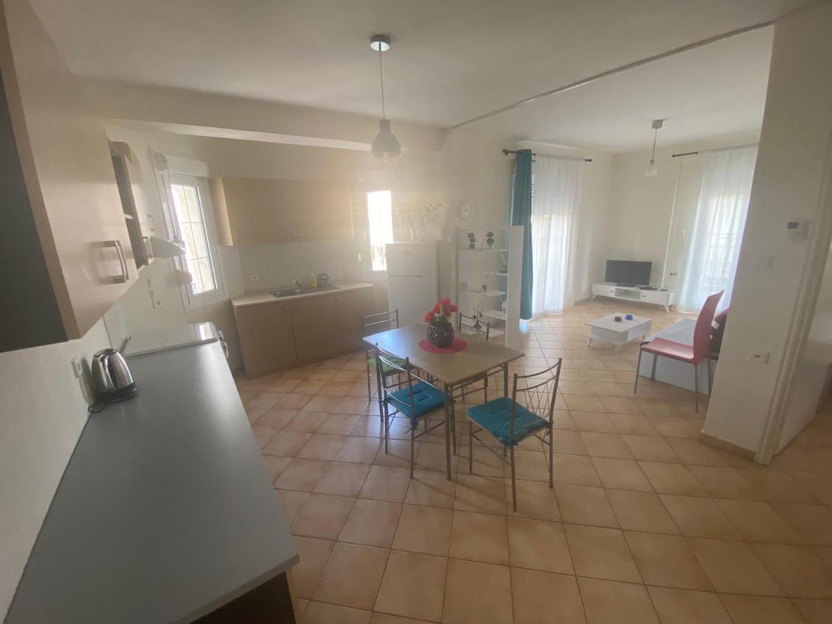 Kelesi Apartments Nea Kallikrateia Eksteriør billede